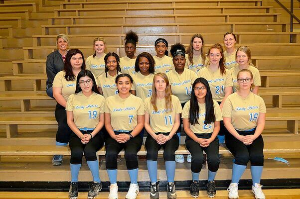 FCHS 2021 SOFTBALL TEAM MEMBERS – Fulton County High School team members for 2021 include, from left, first row, Melanie Madrigal, Kylee Hammond, Brooklyn Chambers, Catarina Barnett, and Kayleigh Perez; second row, Chrislyn Couch, Alexis Smith, JaMya Clay, Jamie’cia McFarland, McKenzie Smith, and Kylee Harrison; and third row, Coach Jade Eakes, Chloe McClure, Jaleeha Smith, LaBreah Crumble, Makaelyn-Brooke Cranik, and Rhiannon Makes. (Photo by Barbara Atwill)