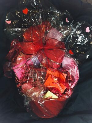 Share "local" love for sweet prize – This Valentines Gift Basket valued at over $300 will be given away Feb. 7, courtesy of Twin Cities businesses.
