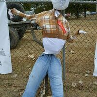 SCARY SCARECROW - Mrs. Malcom's 801 Homeroom at Fulton County Middle School earned Second Place for their Jeffrey Dahmer scarecrow at the Hickman Pecan Festival held Oct. 22 in Hickman. (Photo by Barbara Atwill)